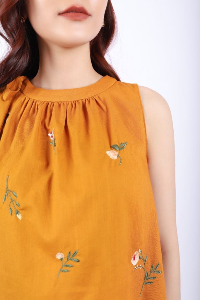 BAS32775 - Áo kiểu dạo phố vải linen dáng A cổ nhún phối nơ thân trang trí hình thêu - tỷ lệ kèo 8899