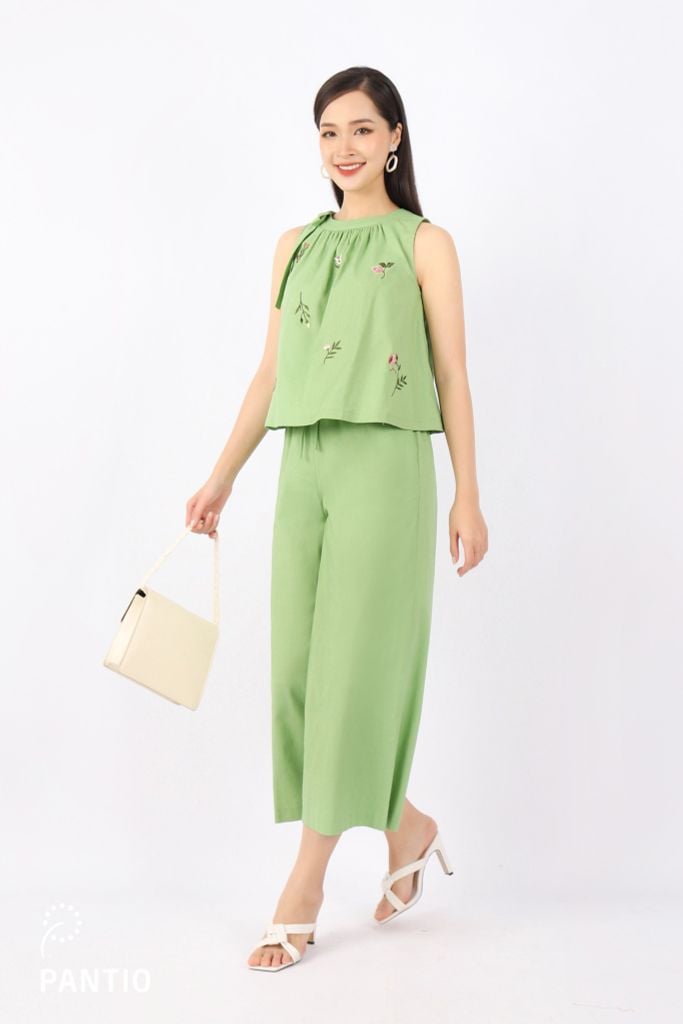 BAS32775 - Áo kiểu dạo phố vải linen dáng A cổ nhún phối nơ thân trang trí hình thêu - tỷ lệ kèo 8899