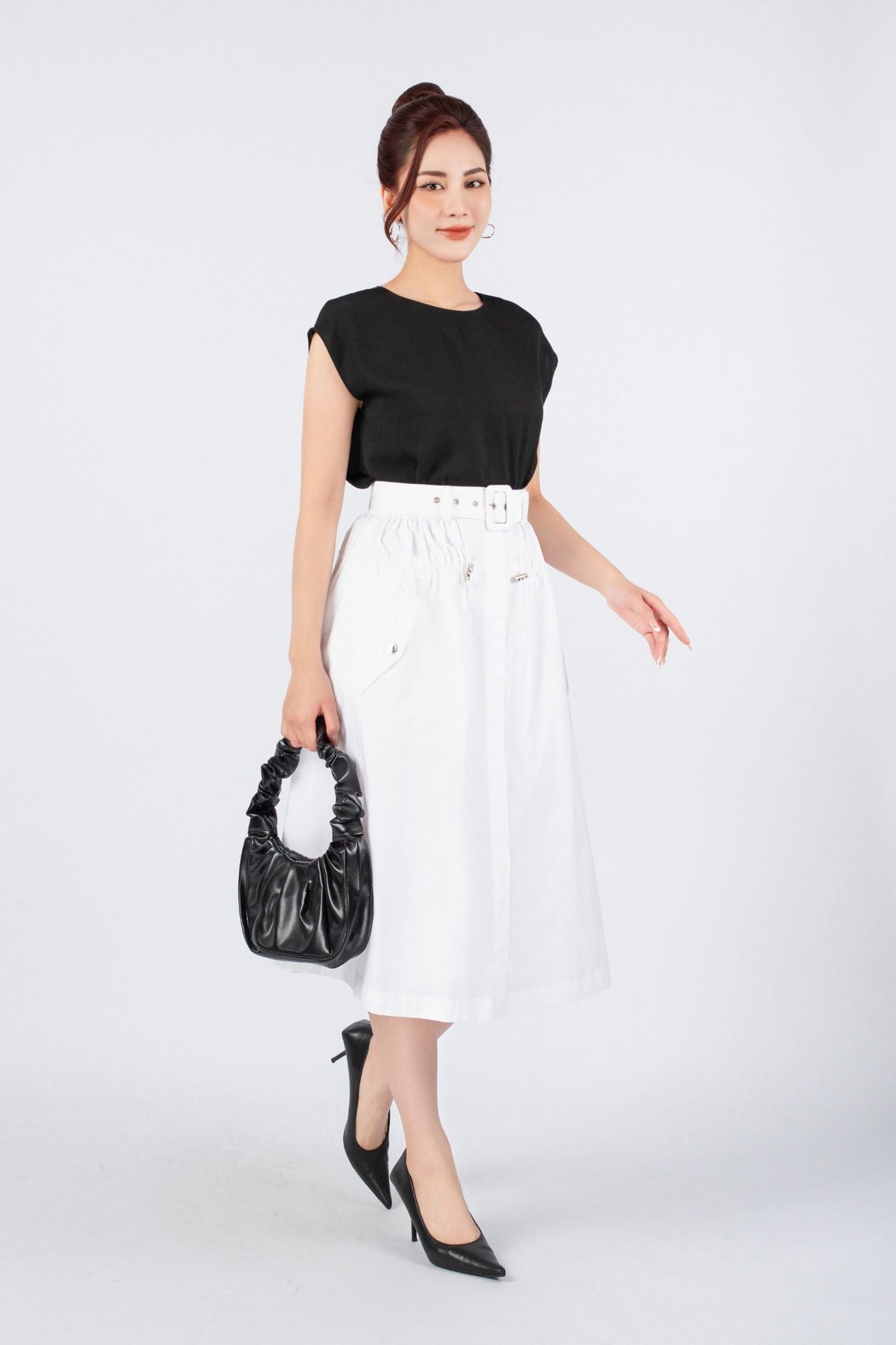 BAS33029 - Áo kiểu dạo phố vải thô đũi dáng suông cổ tròn vai chờm gấu bo chun tạo kiểu - PANTIO