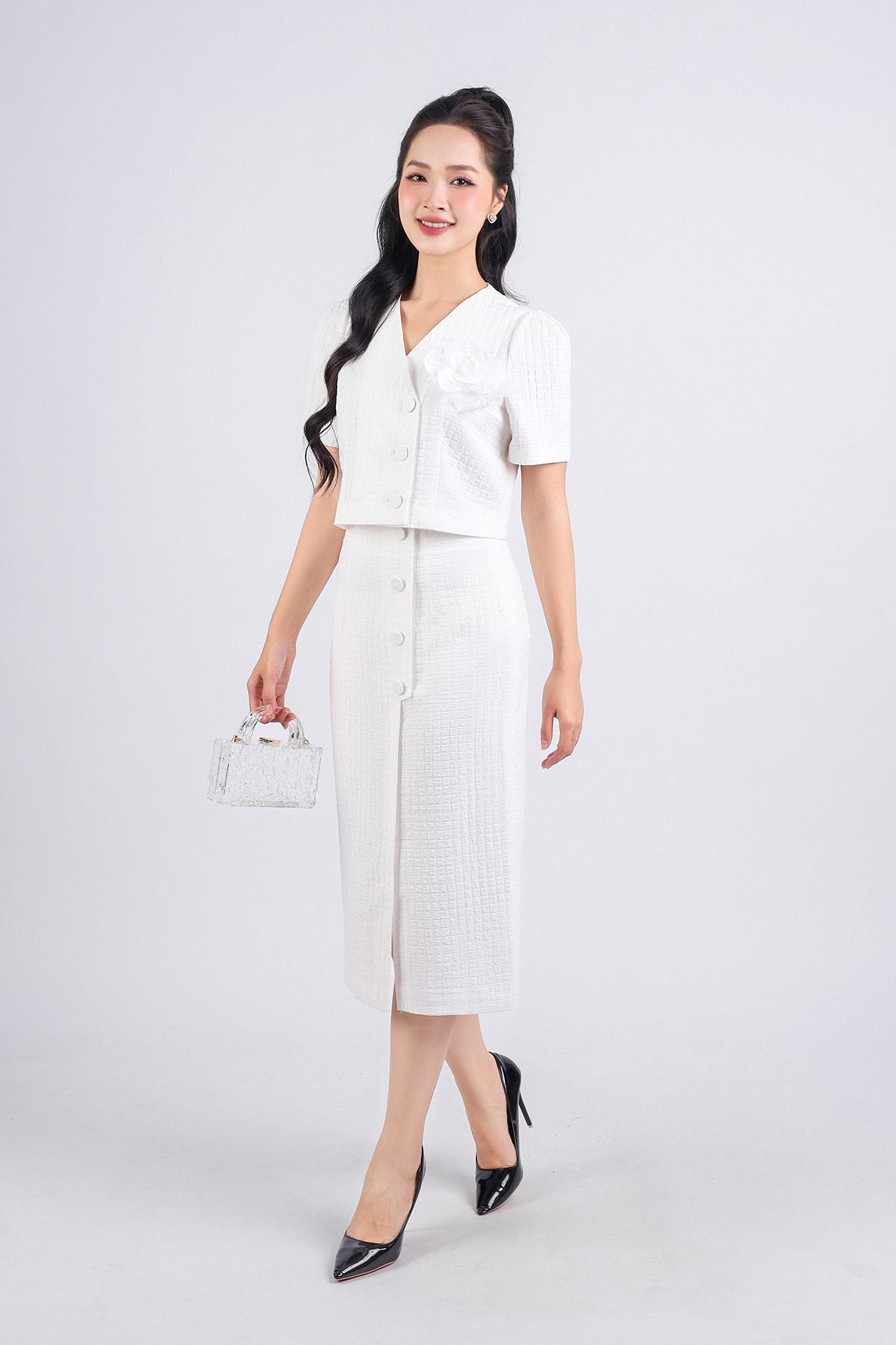 BJD33056 - Chân váy kiểu công sở vải thô dáng bút chì hai lớp lót habutai thân váy đính khuy bọc trang trí xẻ tà trước - PANTIO