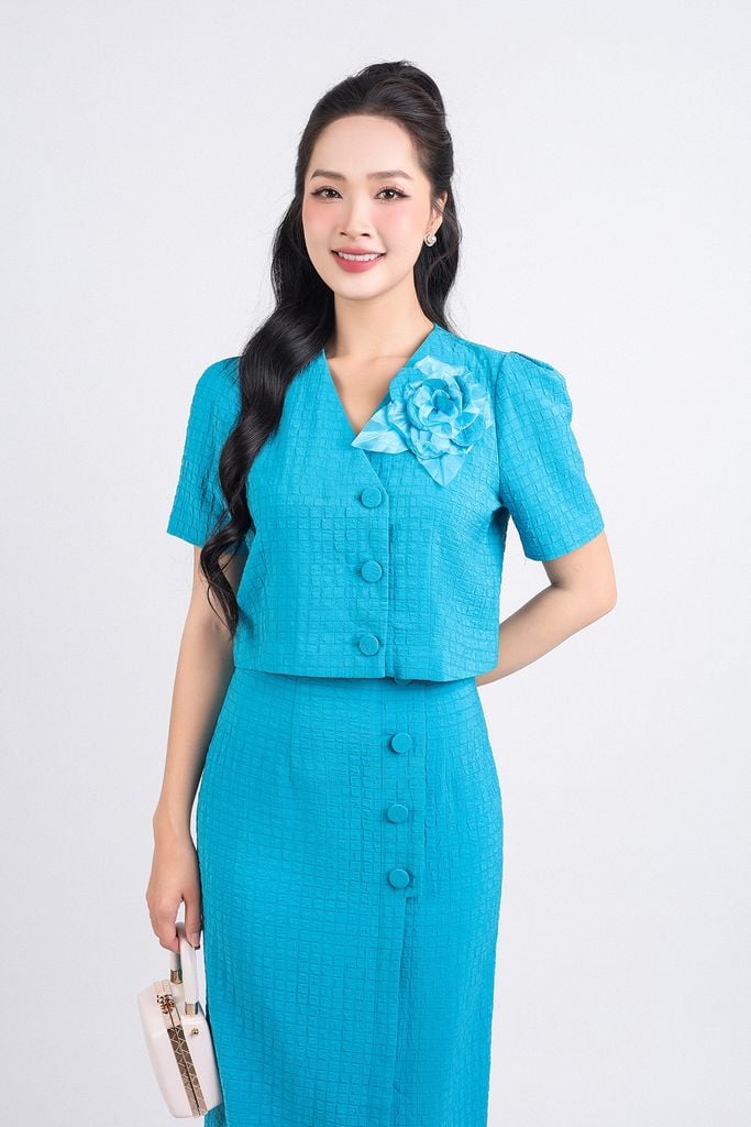 BJD33056 - Chân váy kiểu công sở vải thô dáng bút chì hai lớp lót habutai thân váy đính khuy bọc trang trí xẻ tà trước - PANTIO