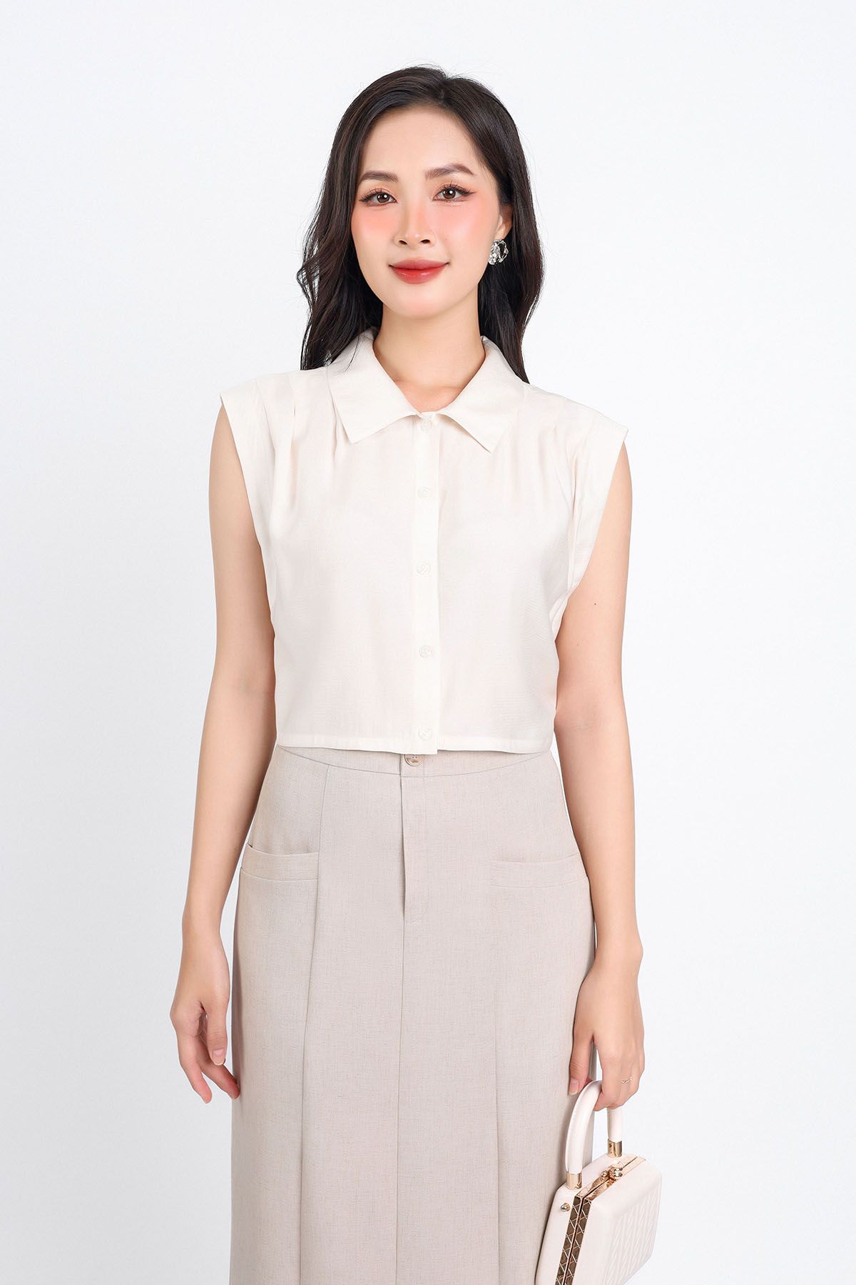 BAS33059 - Áo sơ mi công sở vải tơ dáng croptop cổ đức tay chờm vai xếp ly tạo kiểu cạp chun - PANTIO