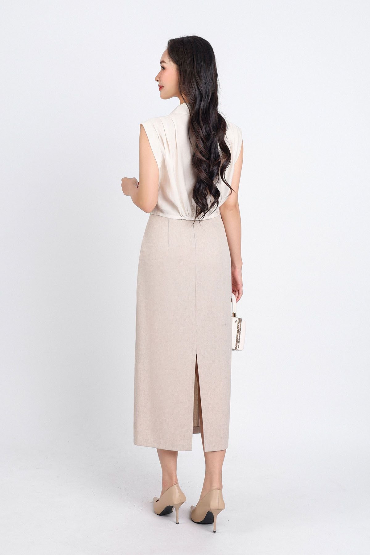 BAS33059 - Áo sơ mi công sở vải tơ dáng croptop cổ đức tay chờm vai xếp ly tạo kiểu cạp chun - PANTIO