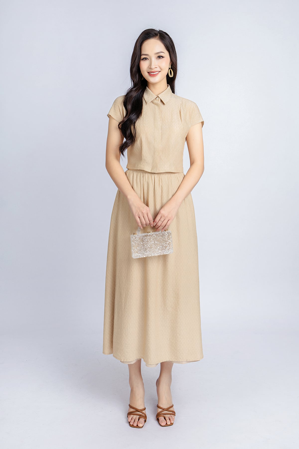 BAS33061 - Áo sơ mi công sở vải tơ nhăn dáng croptop cổ đức vai chờm tay liền - PANTIO