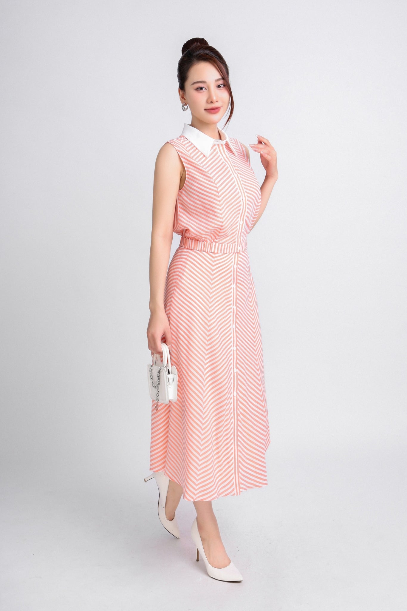 BAS33065 - Áo kiểu công sở vải thô dáng suông cổ đức phối vải khác màu gấu bo chun tạo kiểu - PANTIO