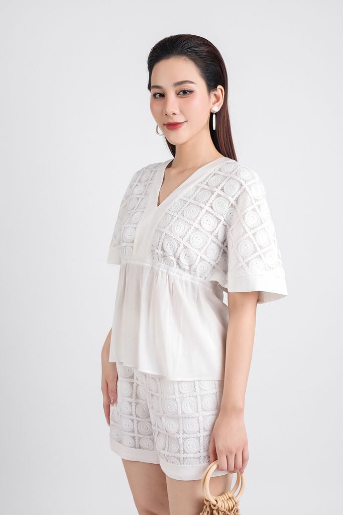 BQN33111 - Quần short kiểu dạo phố vải thô hai lớp lót habutai hoạ tiết kẻ vuông - PANTIO