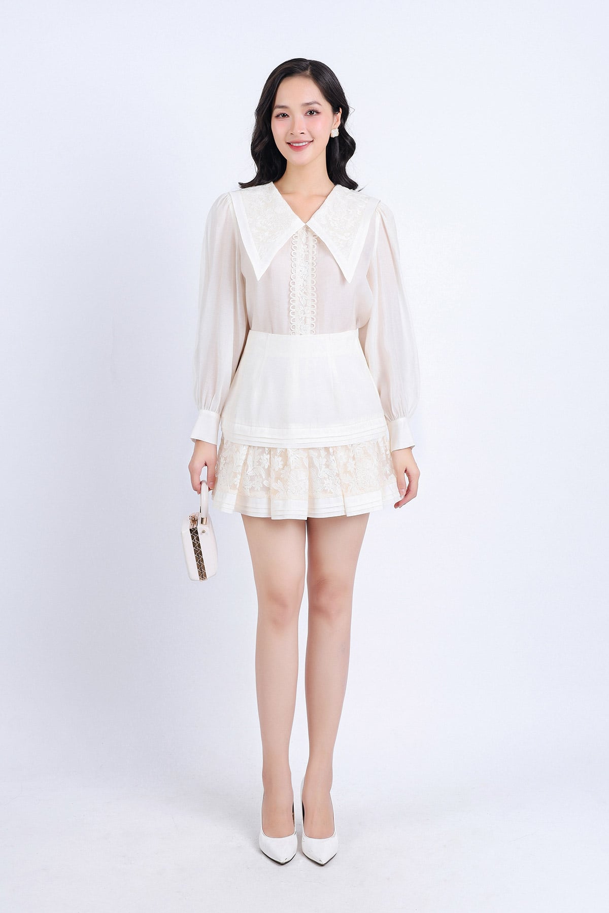 BAS33112 - Áo sơ mi công sở vải tơ dáng suông cổ bẻ ve bản to phối ren hoa tạo kiểu tay dài thân áo phối ren trang trí - PANTIO