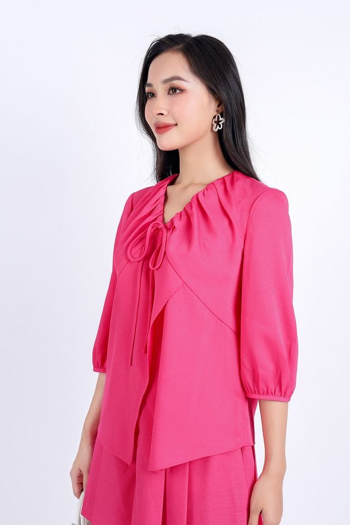 BAS33121 - Áo kiểu dạo phố vải lụa dày dáng suông cổ chữ V nhún tạo kiểu tay lửng thân áo xẻ tà - PANTIO