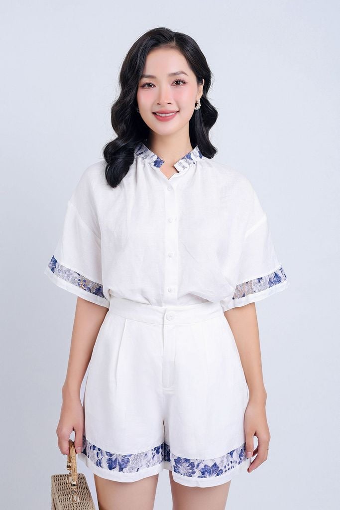BQN33134 - Quần short dạo phố vải Linen hai lớp lót habutai gấu quần phối ren hoa trang trí cạp sau bo chun khoá thân trước - PANTIO