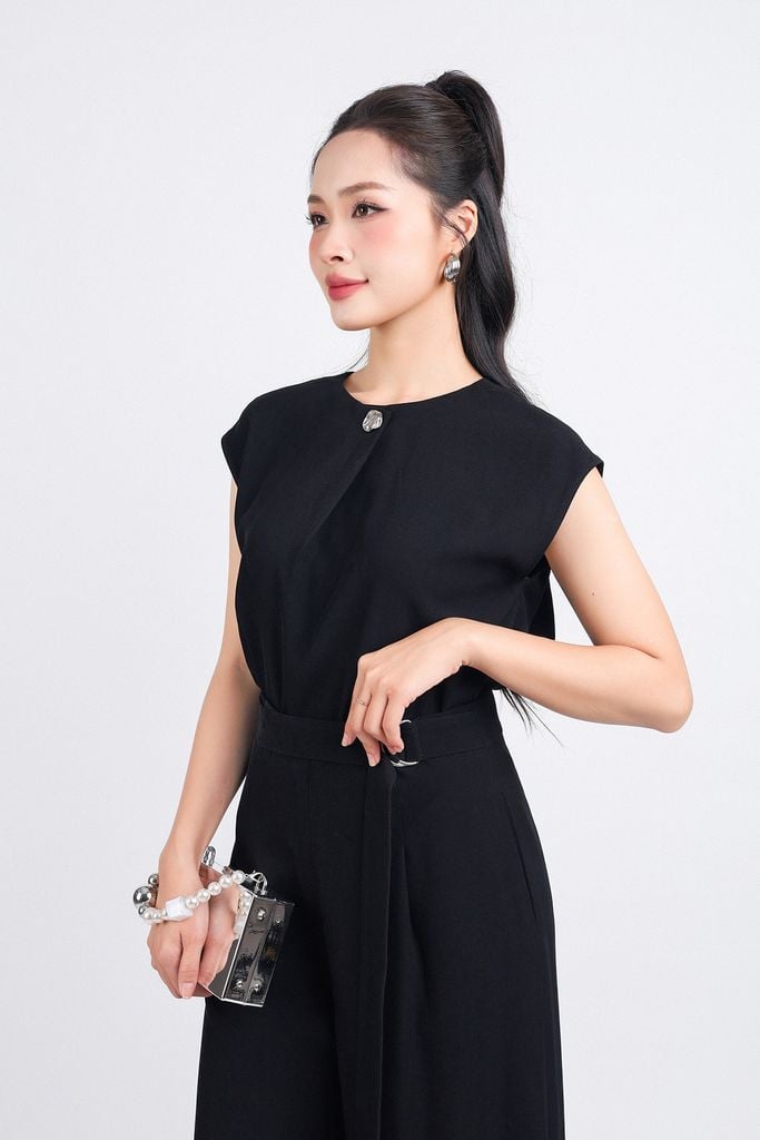 BAS33148 - Áo sơ mi kiểu dạo phố vải tuyp xy dáng suông cổ tròn vai chờm cổ áo phối khuy trang trí - PANTIO