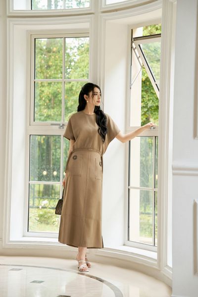 BJD33159 - Chân váy công sở vải tuyp xy dáng suông dài cạp chun thân váy có túi phối khuy trang trí - PANTIO