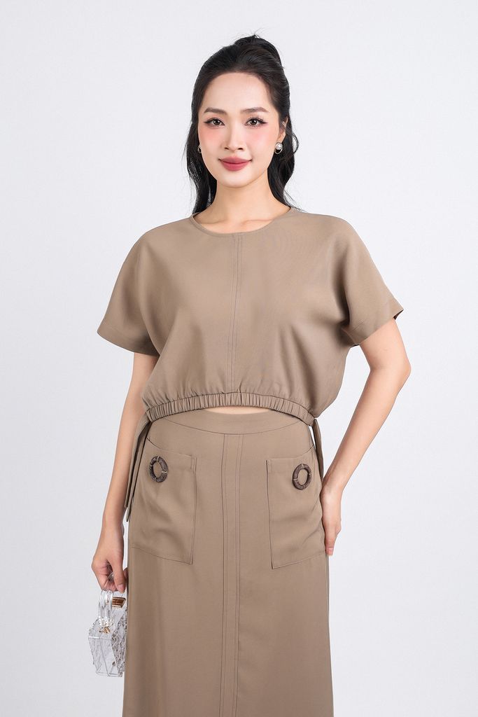 BAS33159 - Áo sơ mi kiểu dạo phố vải tuyp xy dáng lửng cổ tròn cạp bo chun thân áo phối dây trang trí - PANTIO