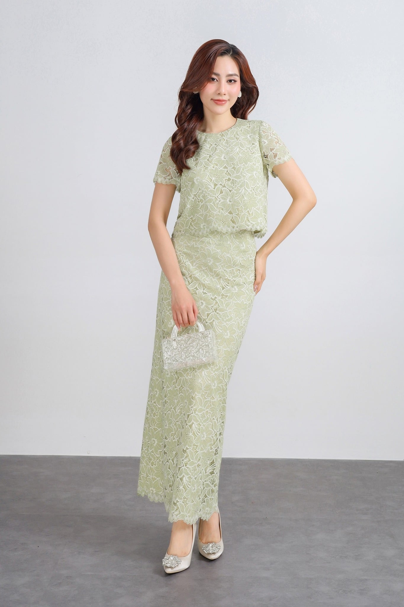 BAS33410 - Áo sơ mi vải ren mảng hai lớp dáng lửng cổ tròn tay ngắn thời trang - PANTIO