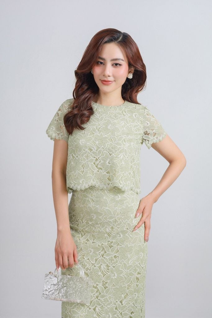 BAS33410 - Áo sơ mi vải ren mảng hai lớp dáng lửng cổ tròn tay ngắn thời trang - PANTIO