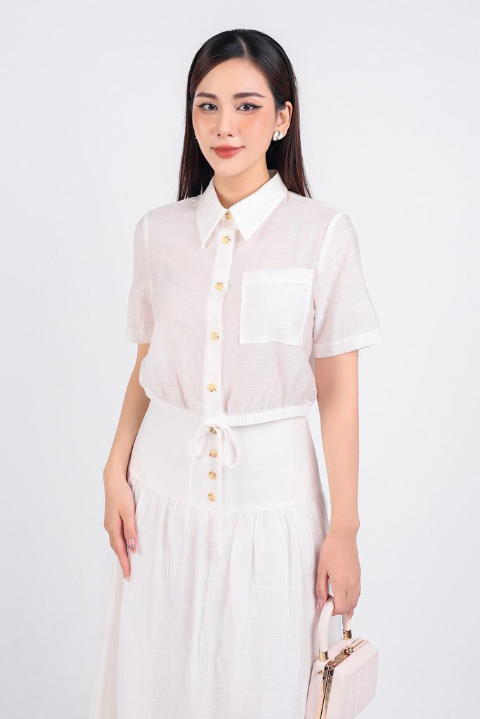 BAS53189 - Áo sơ mi công sở vải thô mỏng dáng lửng cổ đức có túi ngực áo cài khuy thân trước gấu áo bo chun - PANTIO