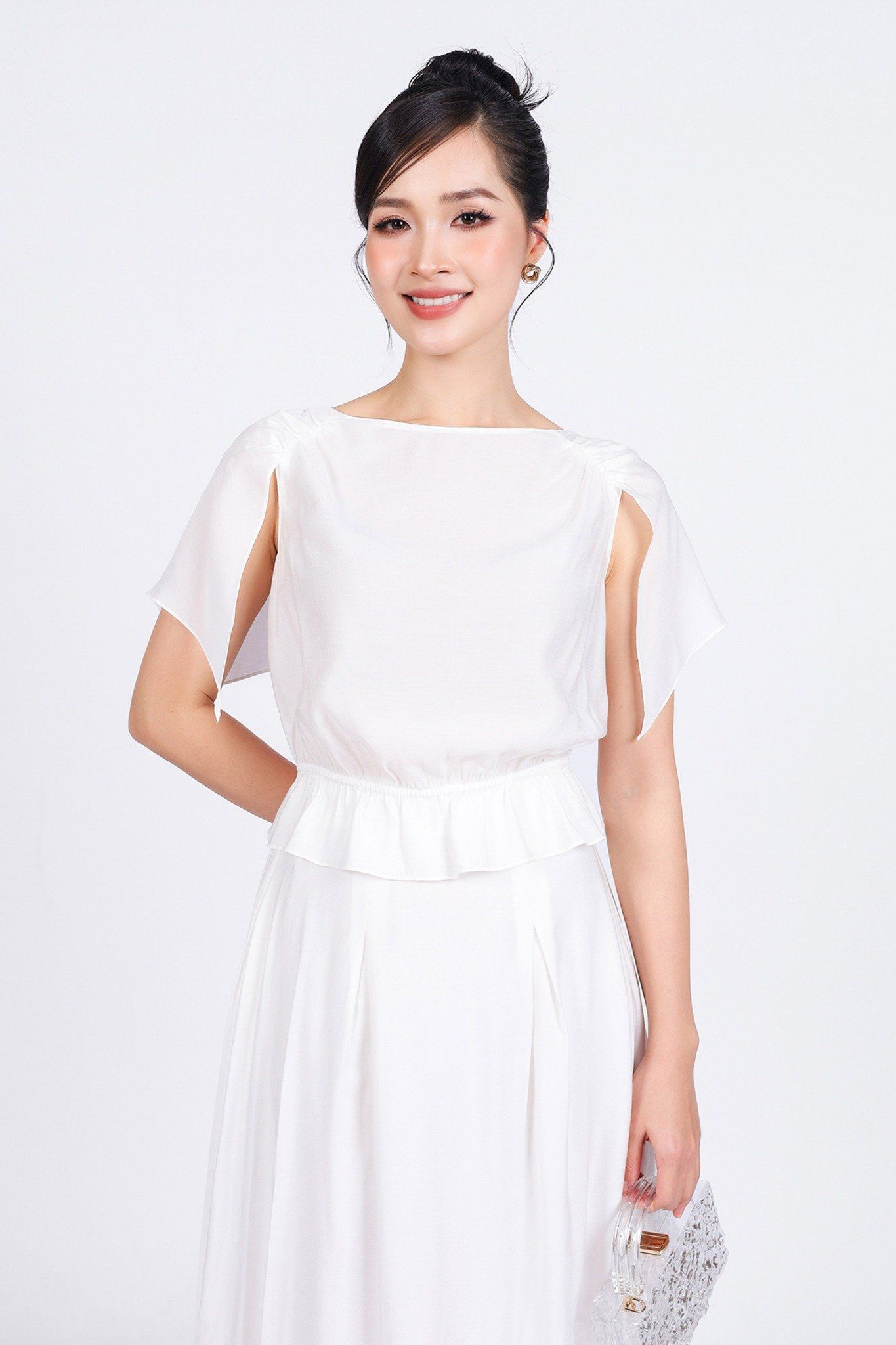 BAS53205 - Áo kiểu dạo phố vải tơ dáng suông - PANTIO – Thời