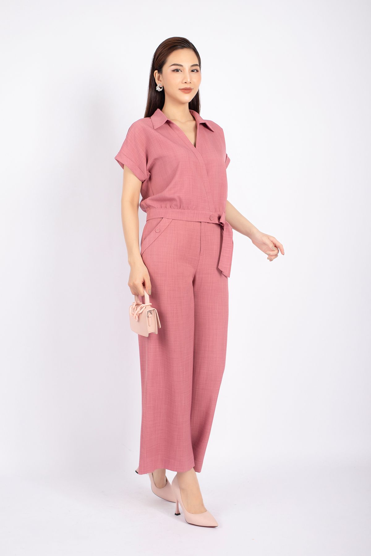 BAS72670 - Áo kiểu công sở vải thô nano dáng croptop nẹp buộc nơ cổ kiểu vạt chồng - PANTIO