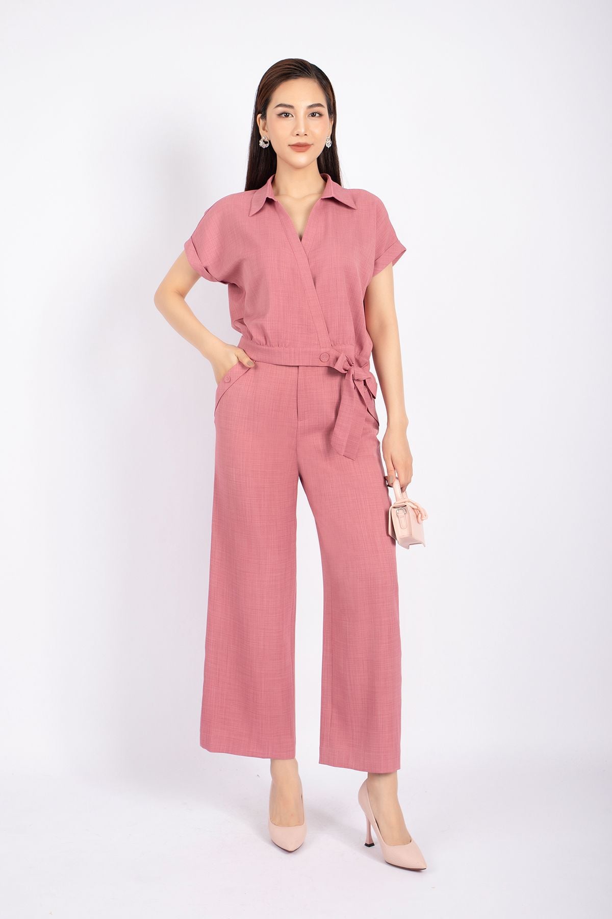 BAS72670 - Áo kiểu công sở vải thô nano dáng croptop nẹp buộc nơ cổ kiểu vạt chồng - PANTIO