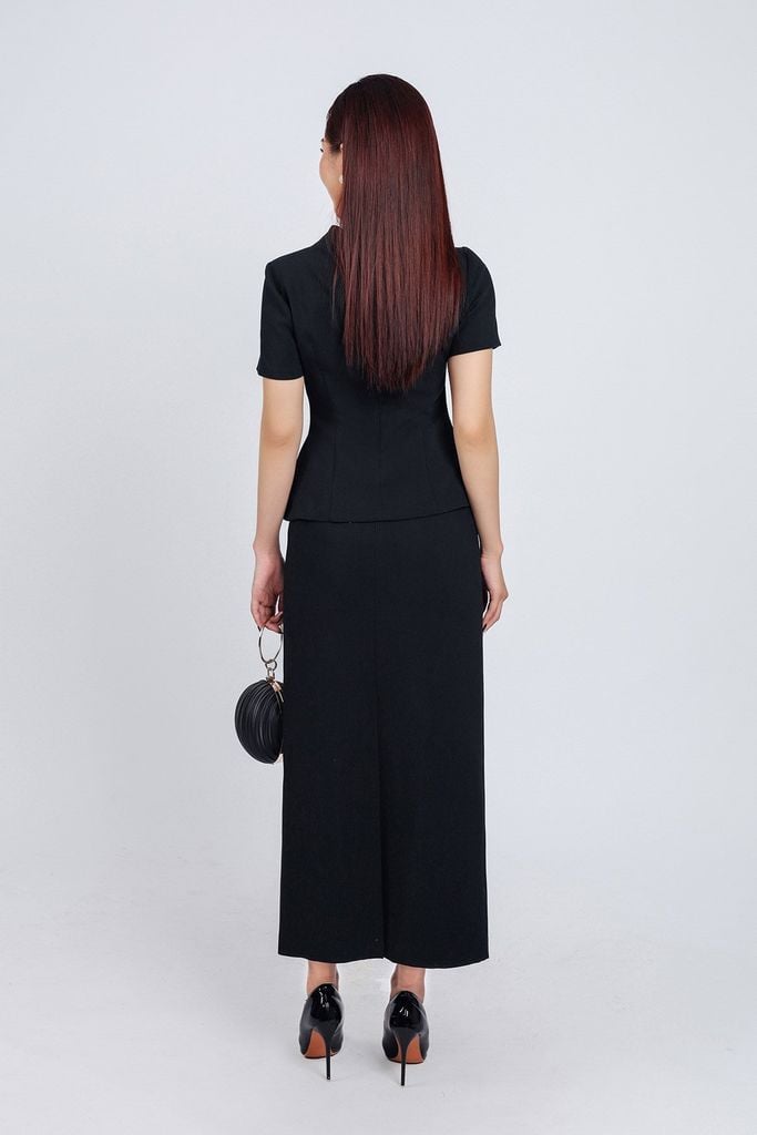 BAS73172 - Áo kiểu công sở vải thô dày dáng peplum cổ lệch eo đính khuy đá kim loại khoá thân sau - PANTIO