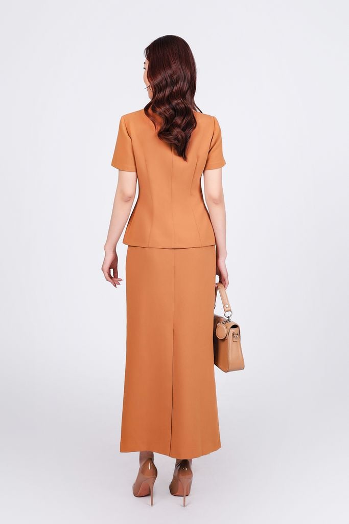 BAS73172 - Áo kiểu công sở vải thô dày dáng peplum cổ lệch eo đính khuy đá kim loại khoá thân sau - PANTIO