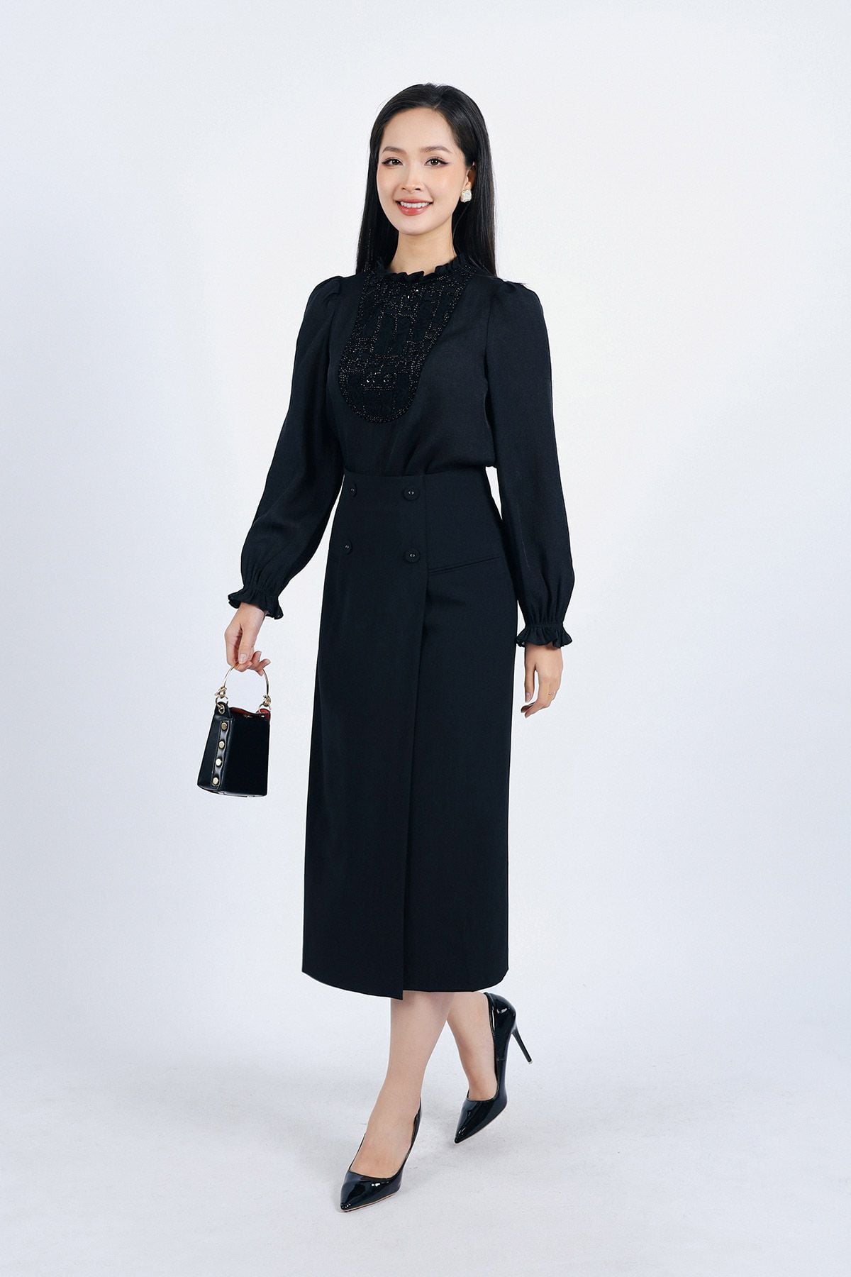 FJD51185 - Chân váy công sở vải thô đũi dáng suông thân váy phối tà lệch eo đính khuy bọc trang trí - PANTIO