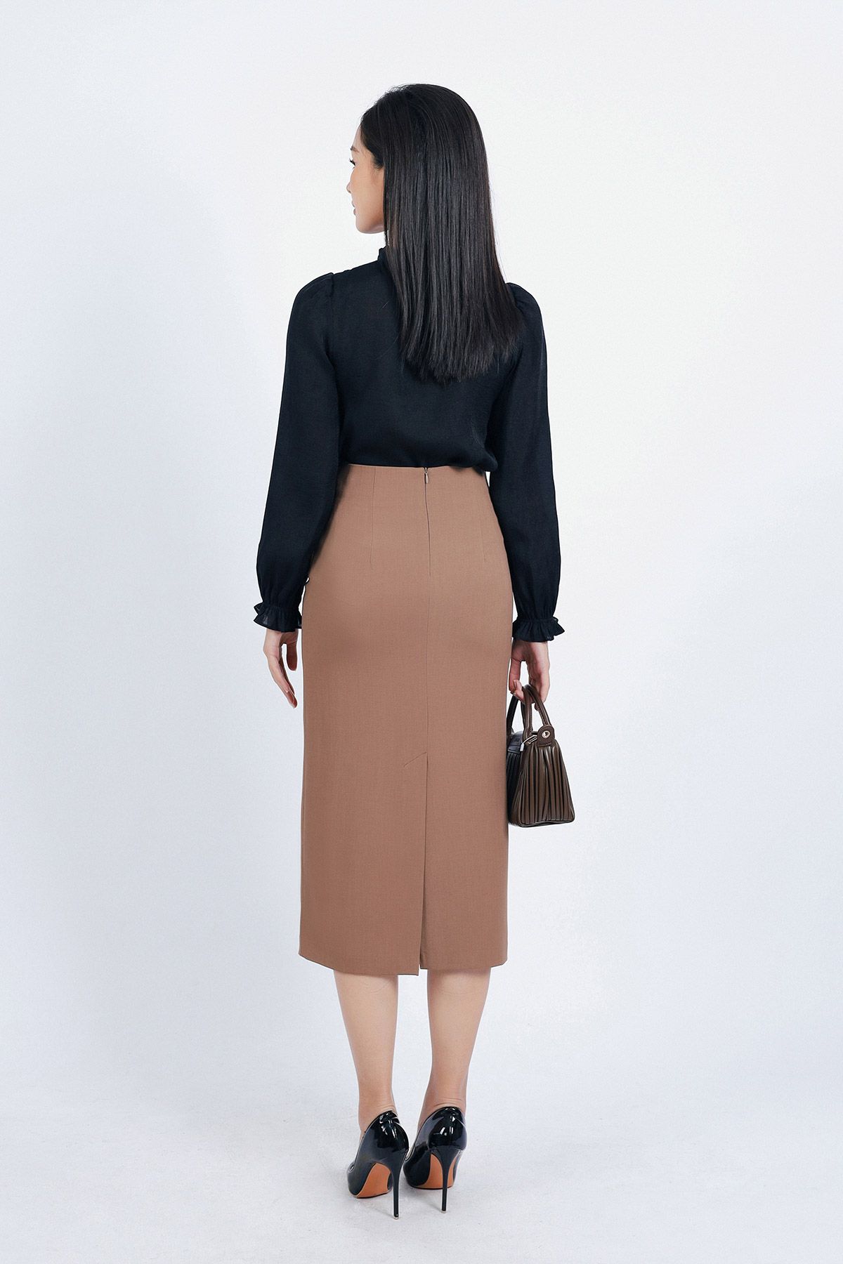 FJD51185 - Chân váy công sở vải thô đũi dáng suông thân váy phối tà lệch eo đính khuy bọc trang trí - PANTIO