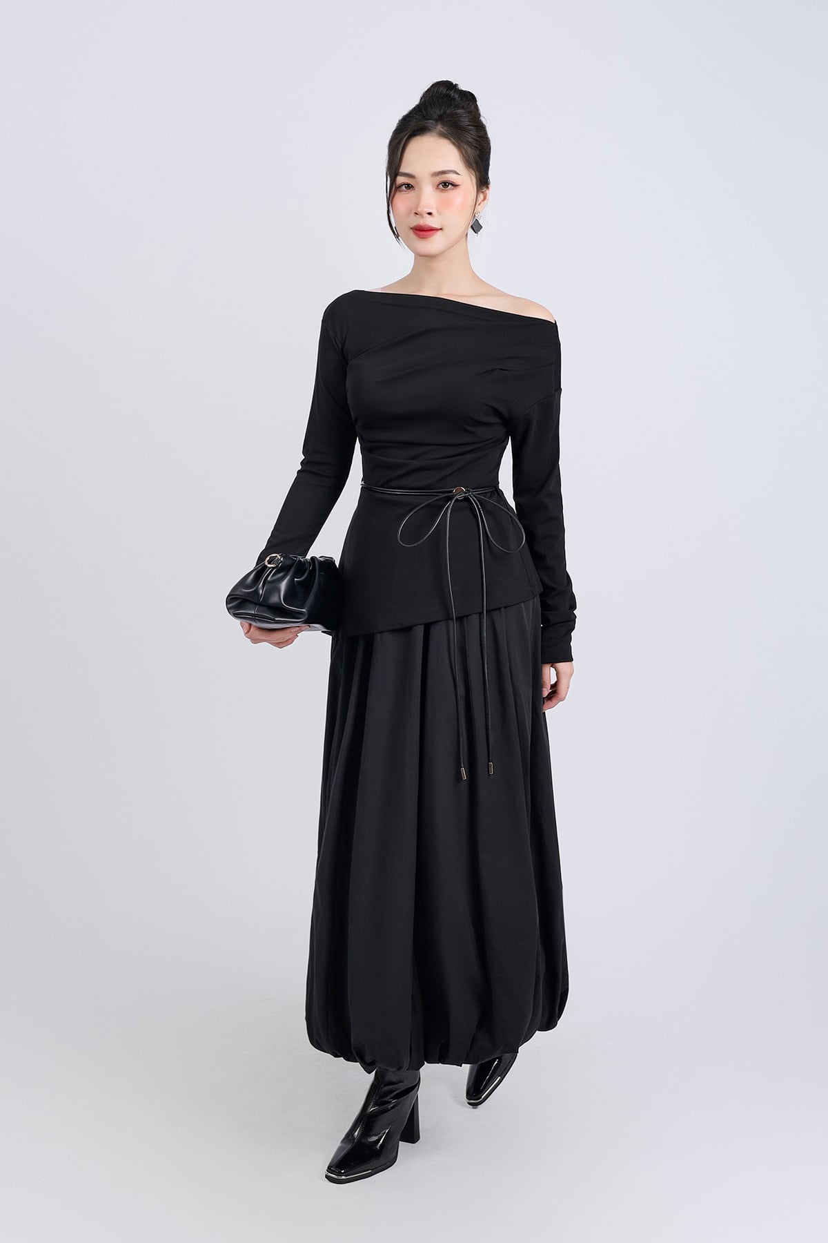 BAS73197 - Áo kiểu công sở vải len co giãn dáng ôm cổ thuyền tay dài thân áo vạt lệch kèm dây thắt eo - PANTIO