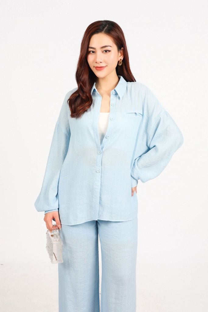 BAS93320 - Áo sơ mi công sở vải tơ dáng suông cổ đức tay rộng ngực áo có túi tạo kiểu cài khuy thân trước - PANTIO