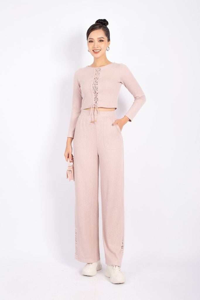 BAT12801 - Áo kiểu dạo phố vải len dáng croptop cổ tròn thân phối ren tạo kiểu - PANTIO