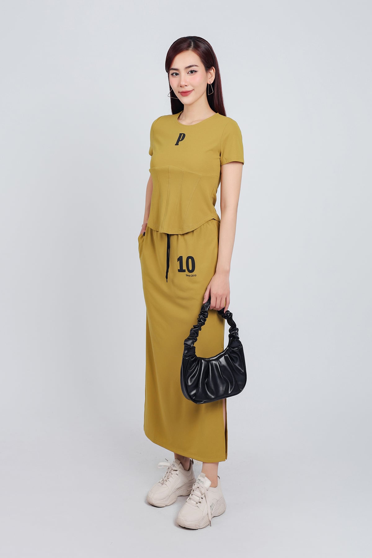 BAT33051 - Áo thun vải cotton dáng ôm cổ tròn tay ngắn thân áo trang trí hoạ tiết in cao cấp - PANTIO