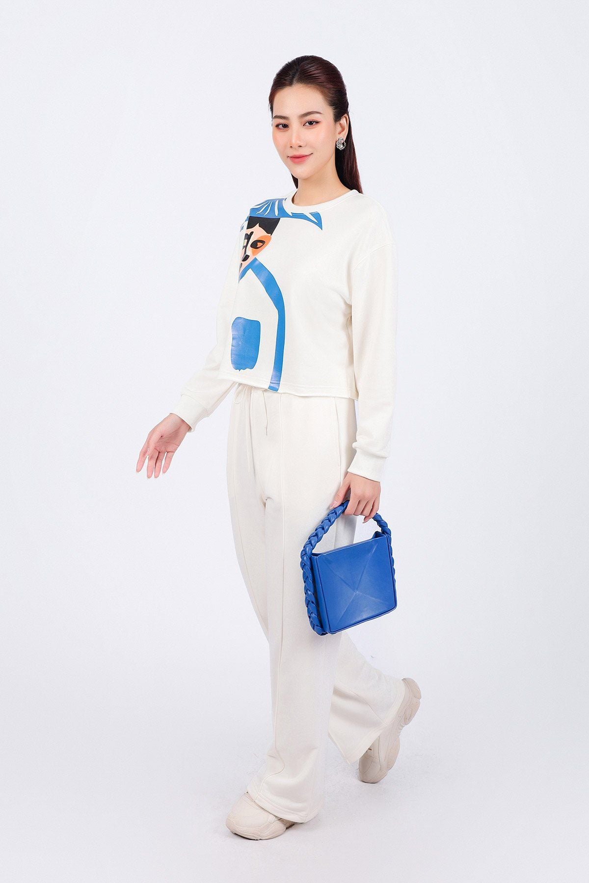 BAT93250 - Áo bộ thể thao vải cotton dáng lửng cổ tròn tay dài thân áo in hoạ tiết thời trang - PANTIO