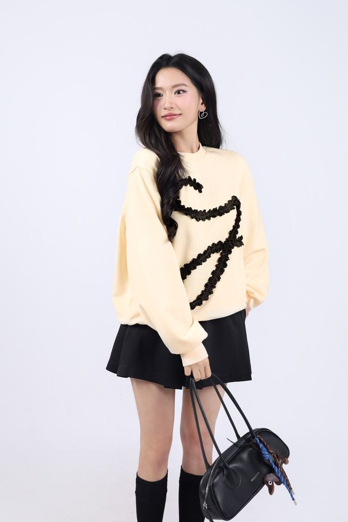 FQN9382 - Quần short dáng A, túi cơi giả đính cúc, khóa thân sau, cạp liền, ly súp to thân trước giả váy - JAN.