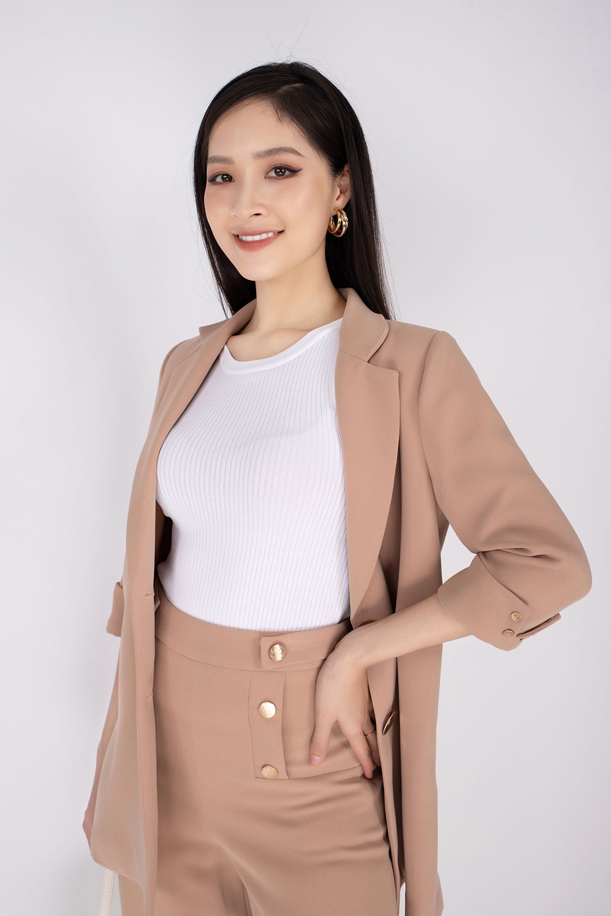 BAV12577 - Áo vest nữ chất liệu vải phi cát dáng suông tay lỡ - PANTIO