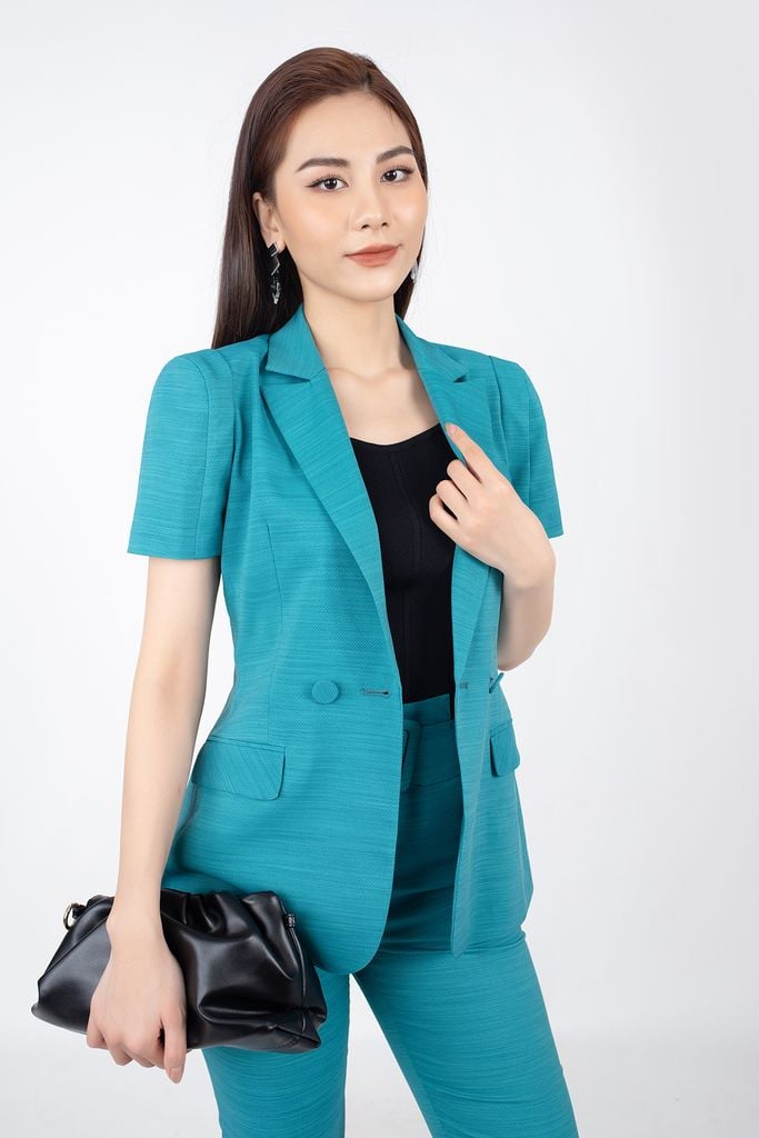 BAV32652 - Áo vest nữ công sở vải thô dáng ôm cổ hai ve tay cộc thân phối túi hai bên - PANTIO