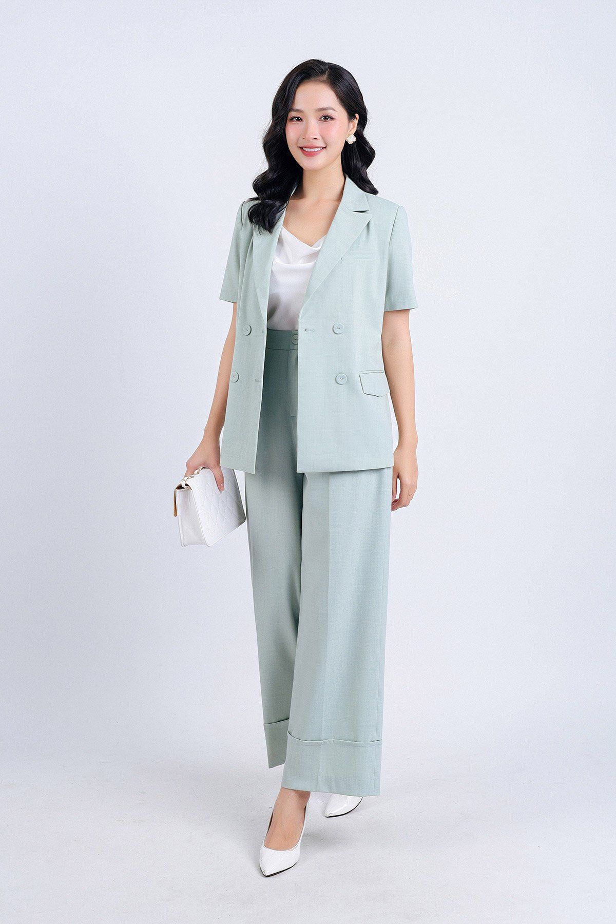 BAV33096 - Áo Vest công sở vải tuyp xy dáng suông cổ hai ve tay cộc sau lưng xẻ tà tạo kiểu - PANTIO