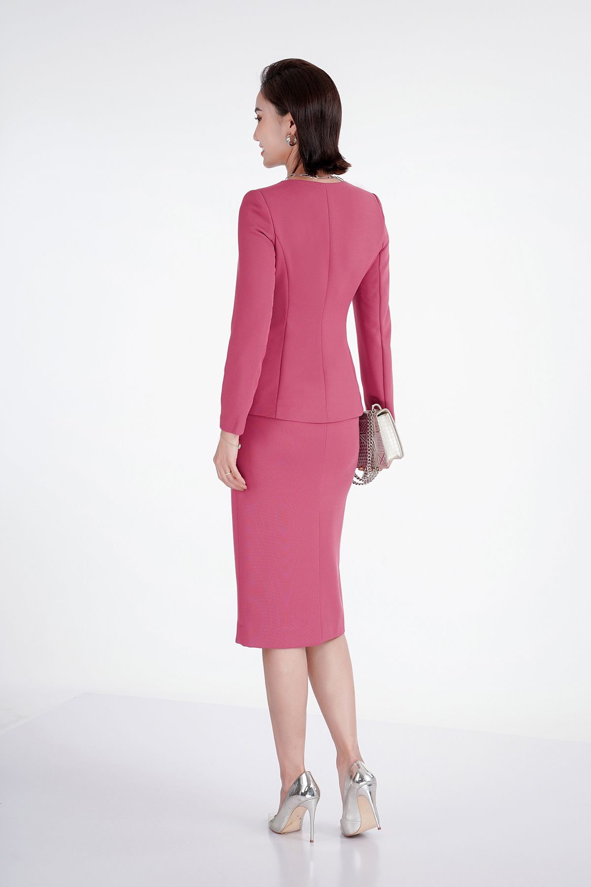 BJD72522 - Chân váy bút chì chất liệu thô dày, cạp liền ly chiết - PANTIO