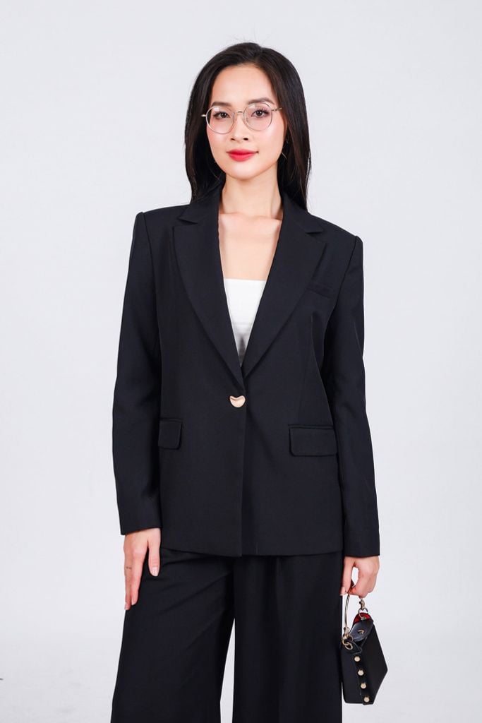 BAV73199 - Áo khoác vest công sở vải thô đũi dáng suông cổ hai ve thân áo đính khuy tạo kiểu có đính nắp túi trang trí - PANTIO