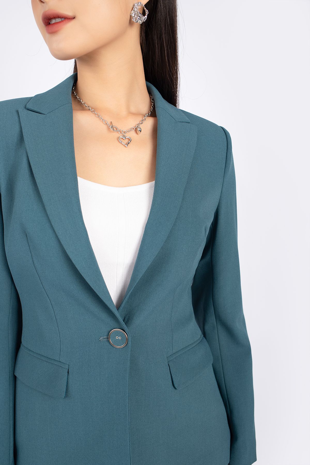 BAV92721 - Áo vest nữ công sở vải tuytsi dáng suông cổ hai ve phối túi thân ngực - PANTIO