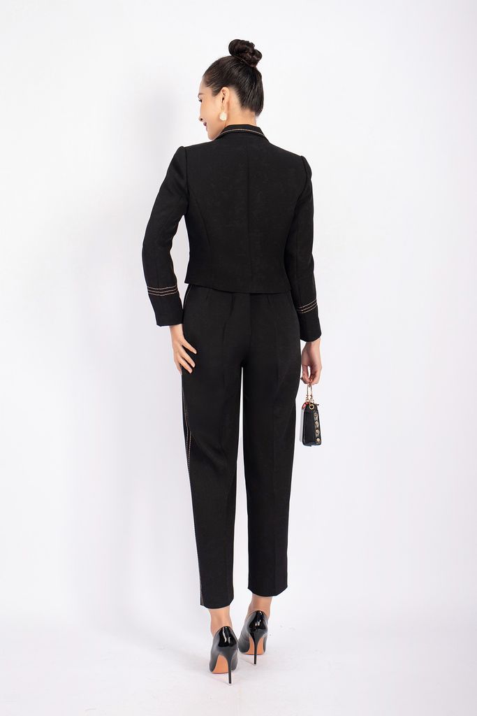 BAV92735 - Áo vest nữ công sở vải thô dáng croptop cổ hai ve diễu chỉ phối cúc bọc trang trí - PANTIO