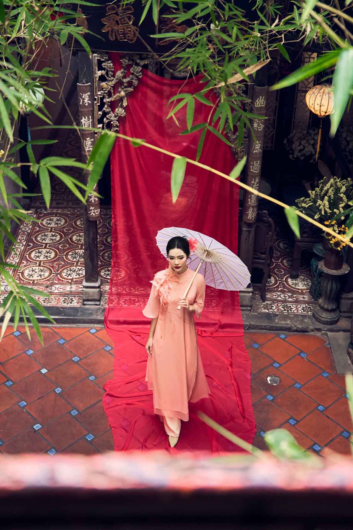 BDA50155 - Áo dài cách tân vải tơ dáng suông dài hai tà cổ tàu tay áo giác lăng thân áo đính hoa 3D cao cấp - PANTIO