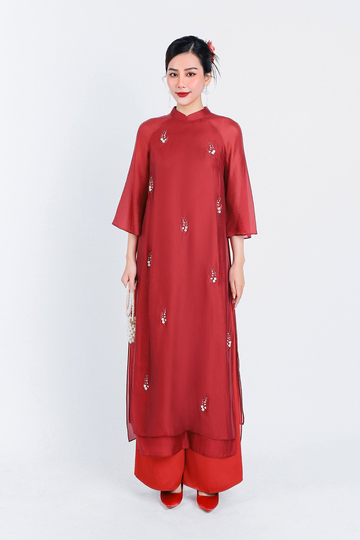 BDA50160 - Áo dài cách tân vải tơ dáng suông cổ tàu hai tà thân áo đính ngọc trai trang trí khoá thân sau - PANTIO