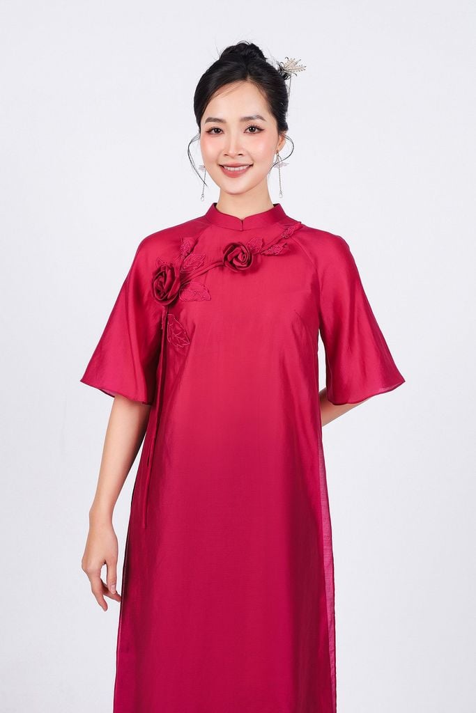 BDA50165 - Áo dài cách tân vải tơ dáng suông hai tà cổ tàu tay áo giác lăng thân áo đính hoa 3D cao cấp - PANTIO