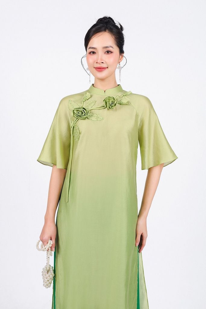 BDA50165 - Áo dài cách tân vải tơ dáng suông hai tà cổ tàu tay áo giác lăng thân áo đính hoa 3D cao cấp - PANTIO