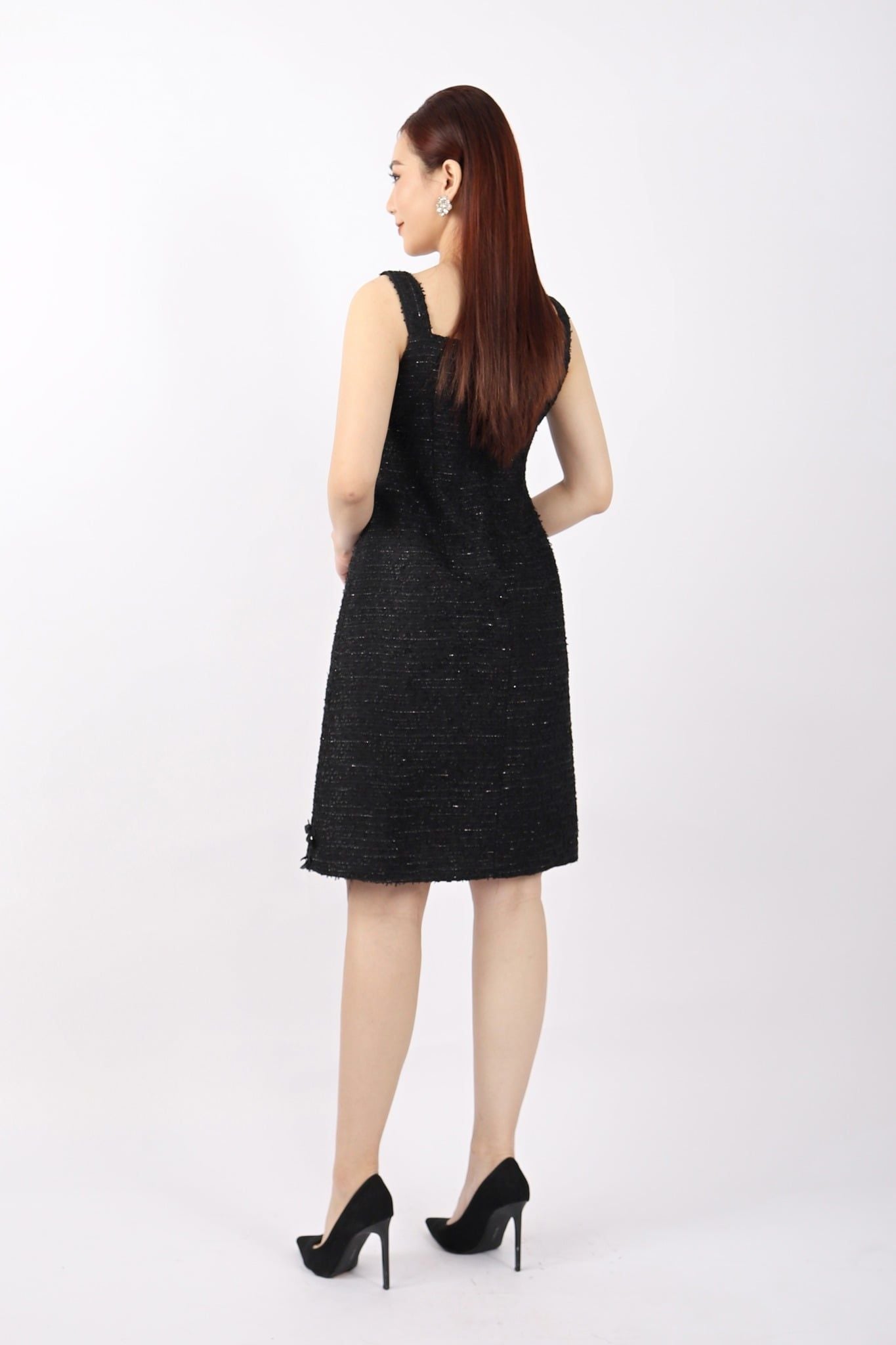 BDP92953 - Đầm công sở vải dạ dáng A có lót vải lụa gió cổ vuông hai dây thân đính hoa 3D trang trí khóa thân sau - PANTIO