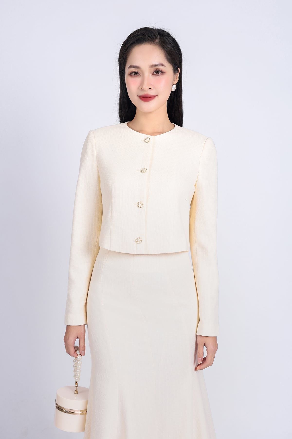 BKM93208 - tylekeo8888 công sở vải dạ dáng lửng cổ tròn tay bồng nhẹ cài khuy đá thân trước - tỷ lệ kèo 8899