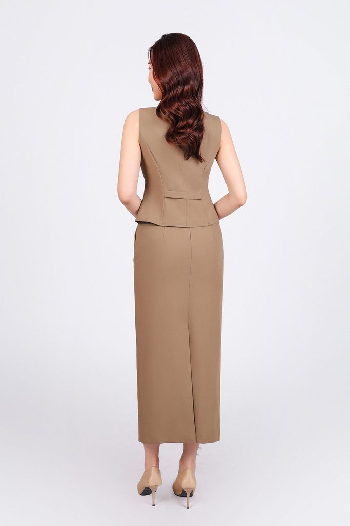 BKM93269 - Áo gile kiểu công sở vải tuytsi dáng ôm cổ xẻ V đính nắp túi ốp phối dây vạt tạo kiểu cài khuy thân trước - PANTIO