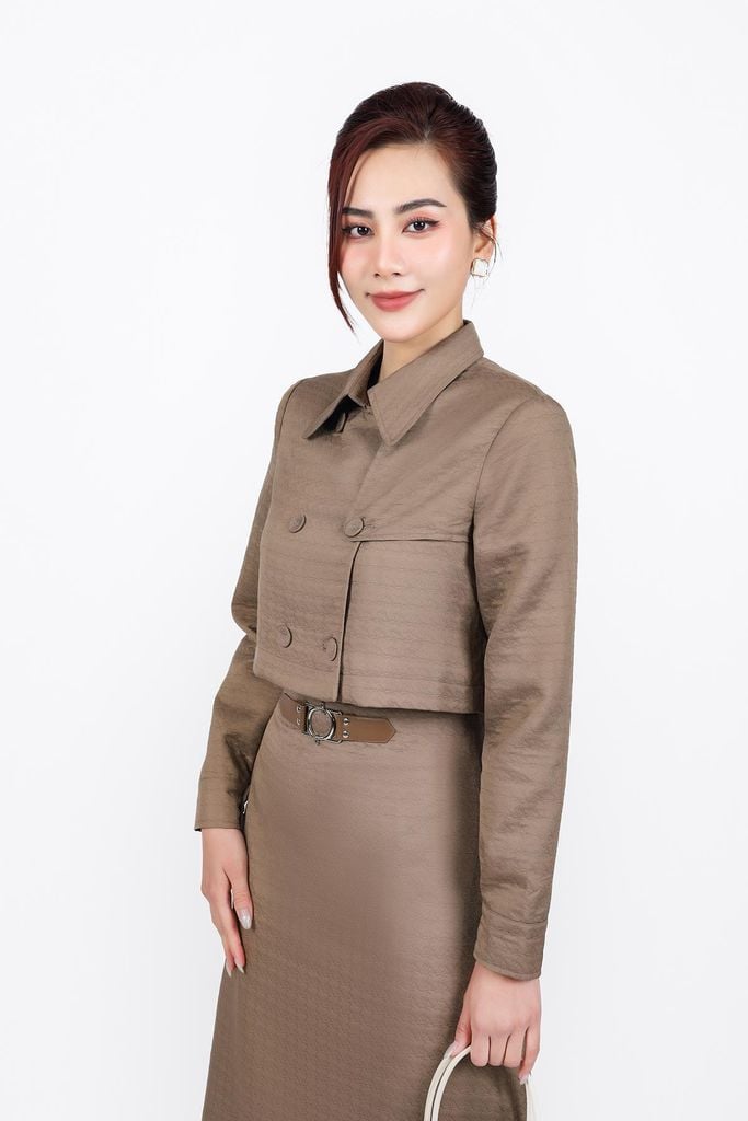 BKM93366 - Áo khoác kiểu công sở vải gió dáng lửng cổ đức thân áo phối khuy bọc tạo kiểu - PANTIO