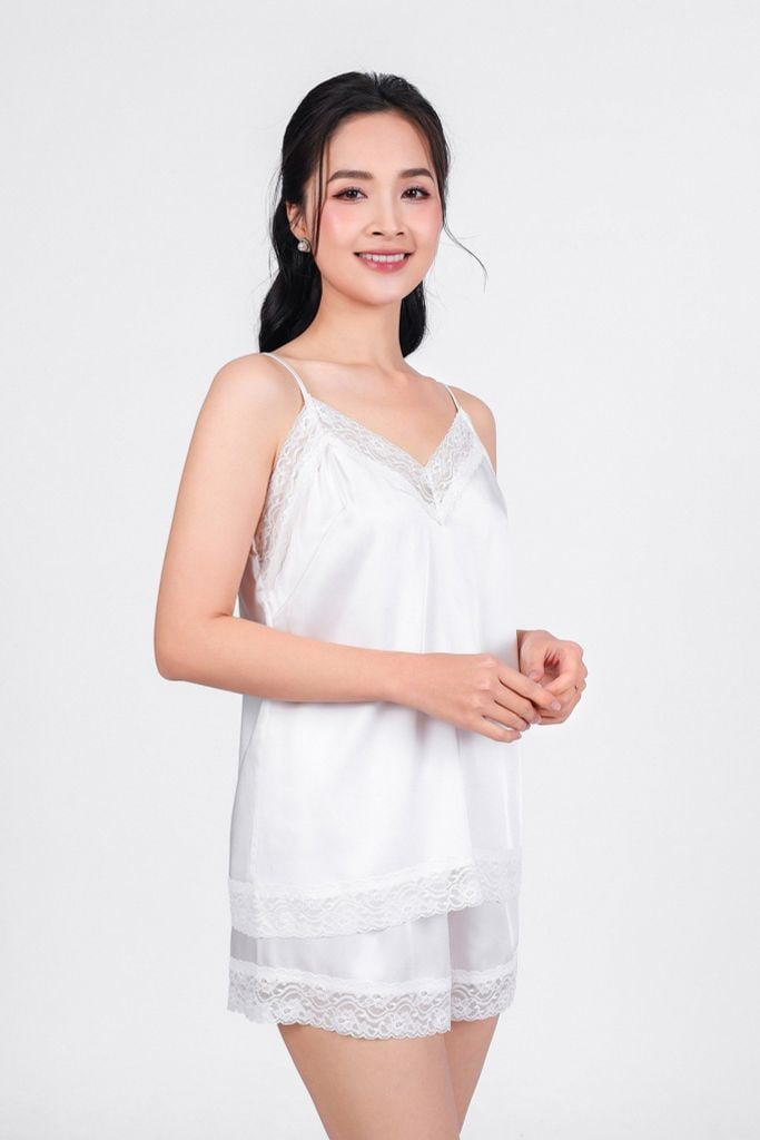 BMN3072 - Bộ mặc nhà vải lụa satin cao cấp dáng suông phối viền ren tạo kiểu - PANTIO
