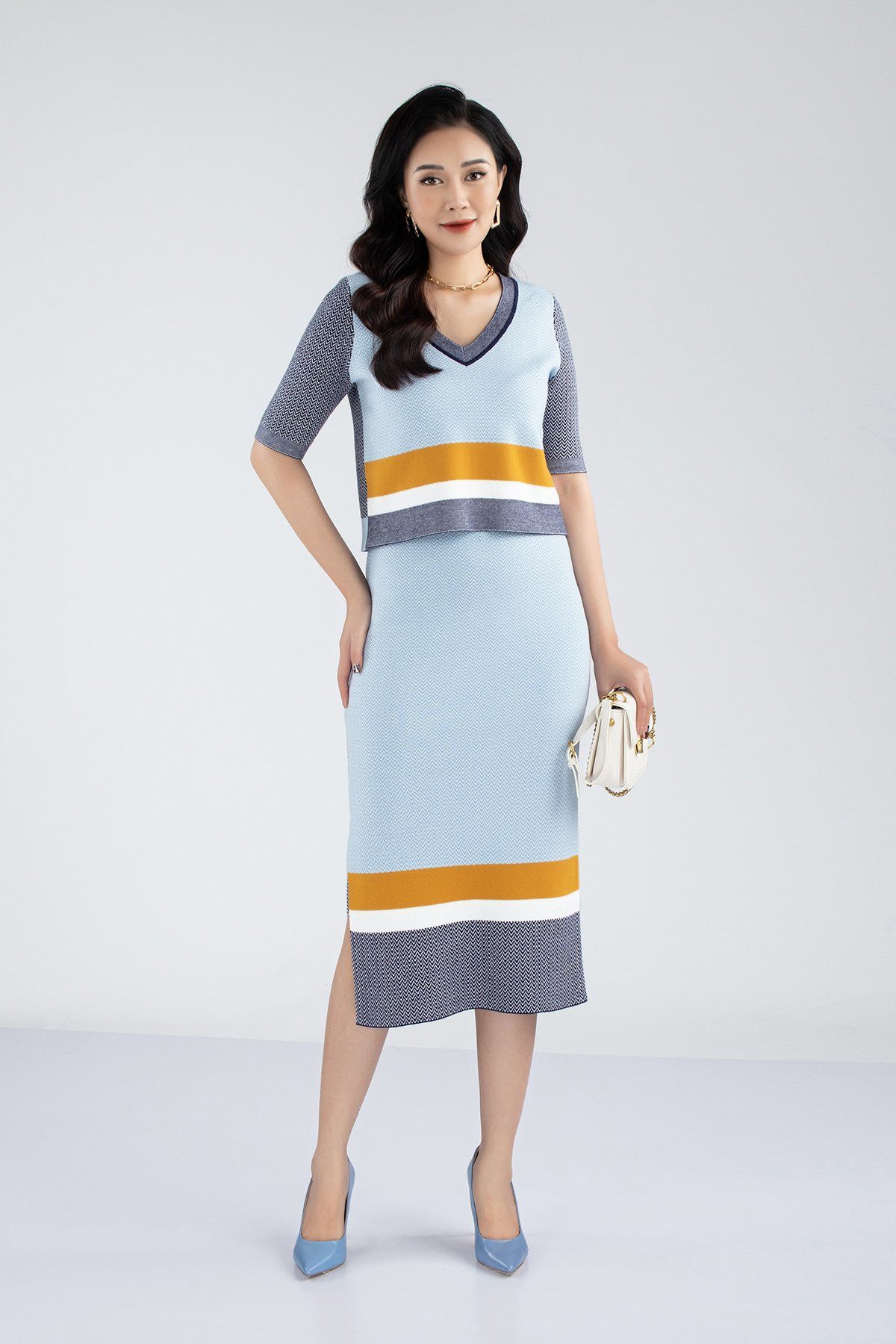 Áo len cổ tim tay lỡ BOL210 - PANTIO