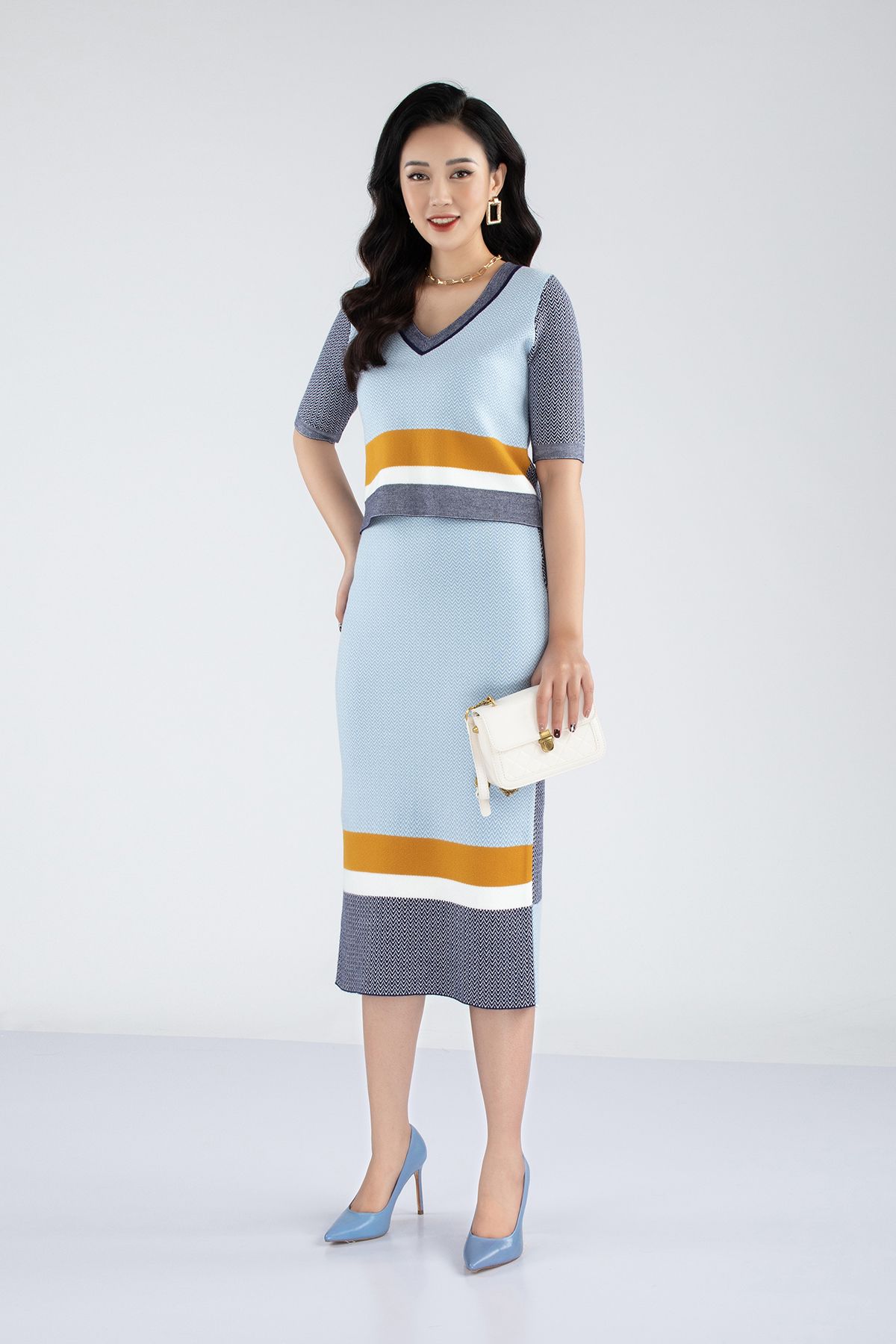 Áo len cổ tim tay lỡ BOL210 - PANTIO